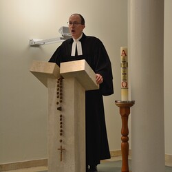 Christian Hagmüller bei der Predigt
