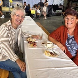 Links: Lisa Pfandner, Pfarrgemeinderätin Lieboch und Fotoreporterin