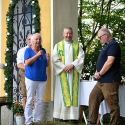 Geburtstagsgratulation Stefan Deutsch, Margret Hofmann am Mikrofon