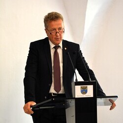 Bürgermeister Hubert Holzapfel
