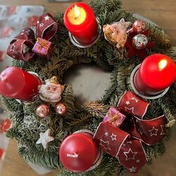 Die 2. Kerze brennt.