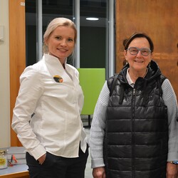 Ines Kvar, Susanne Linhardt (spielte am Keyboard)