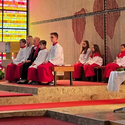 WGF-Leiterin Maria Possert und ihr liturgisches Team