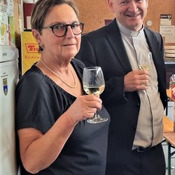 Susanne Linhardt und der aus Tobelbad stammende Pfarrer Herbert Kernstock