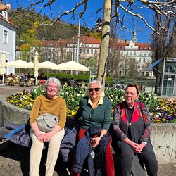 Ausstellungsbesucherinnen aus der Pfarre Tobelbad