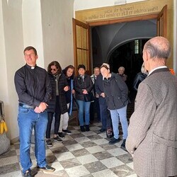 Empfang durch Pfarrer Mag. Christoph Wiesler