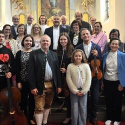 Kirchenchor Lieboch samt Instrumentalensemble - unser Dank wurde durch großen Applaus ausgedrückt!