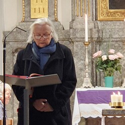Margret Hofmann bei der Lesung