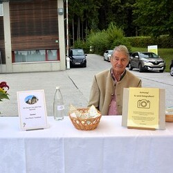 Siegfried Fassolter 'begrüßt'