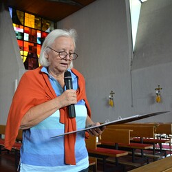 Die Andacht wurde von Margret Hofmann geleitet-