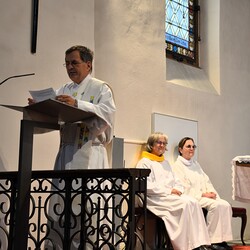 Diakon Franz Habith bei der Predigt
