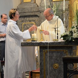 mit Segnung der Kräuterbüschel