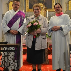 Blumen für Fotoreporterin Berta Regier zum Geburtstag