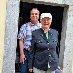 Rosi Jaunegg und Sohn Alois